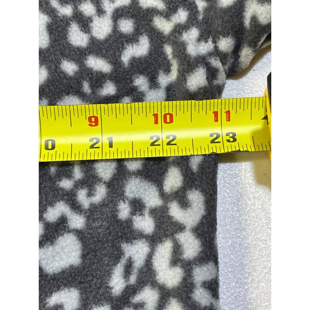 Maurices Medium Gray & White Leopard Print Button-Up Fleece Shacket  w pockets - Picture 6 of 10